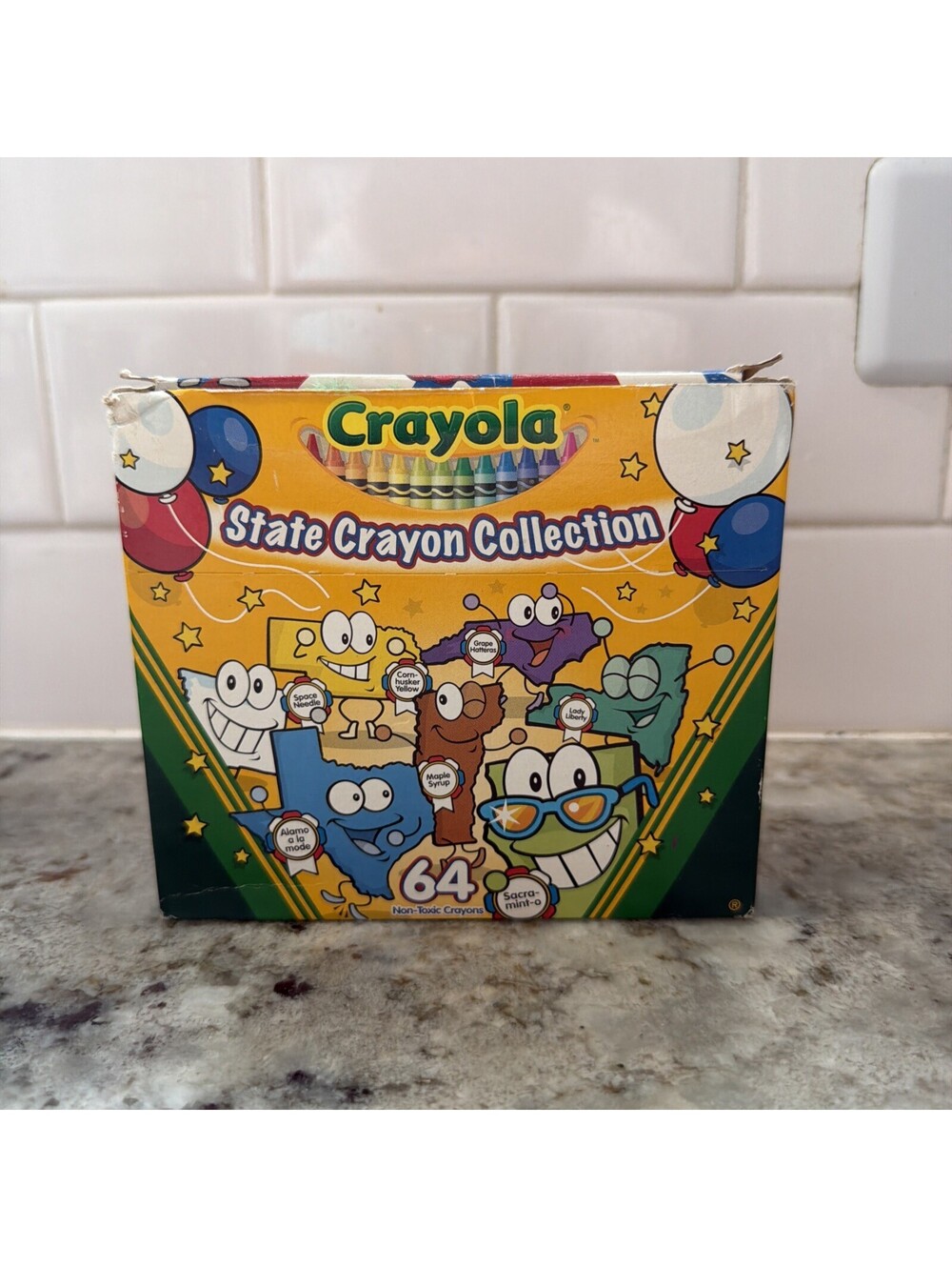 New in box. Crayola State Crayon Collection 64 Crayons, 2004. Limited Edition.